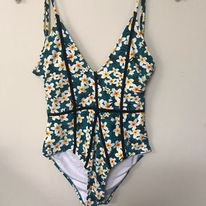 Cupshe Floral Swimsuit